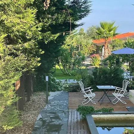 Alojamento de Acomodação e Pequeno-almoço Etna Petit Relais